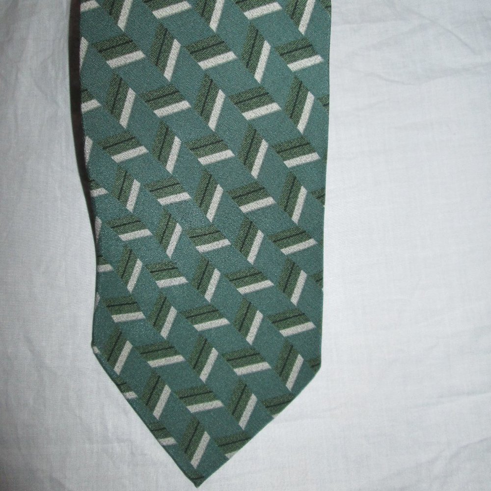 Vintage ARMANI COLLEZIONI 100% SILK TIE - Picture 2 of 4